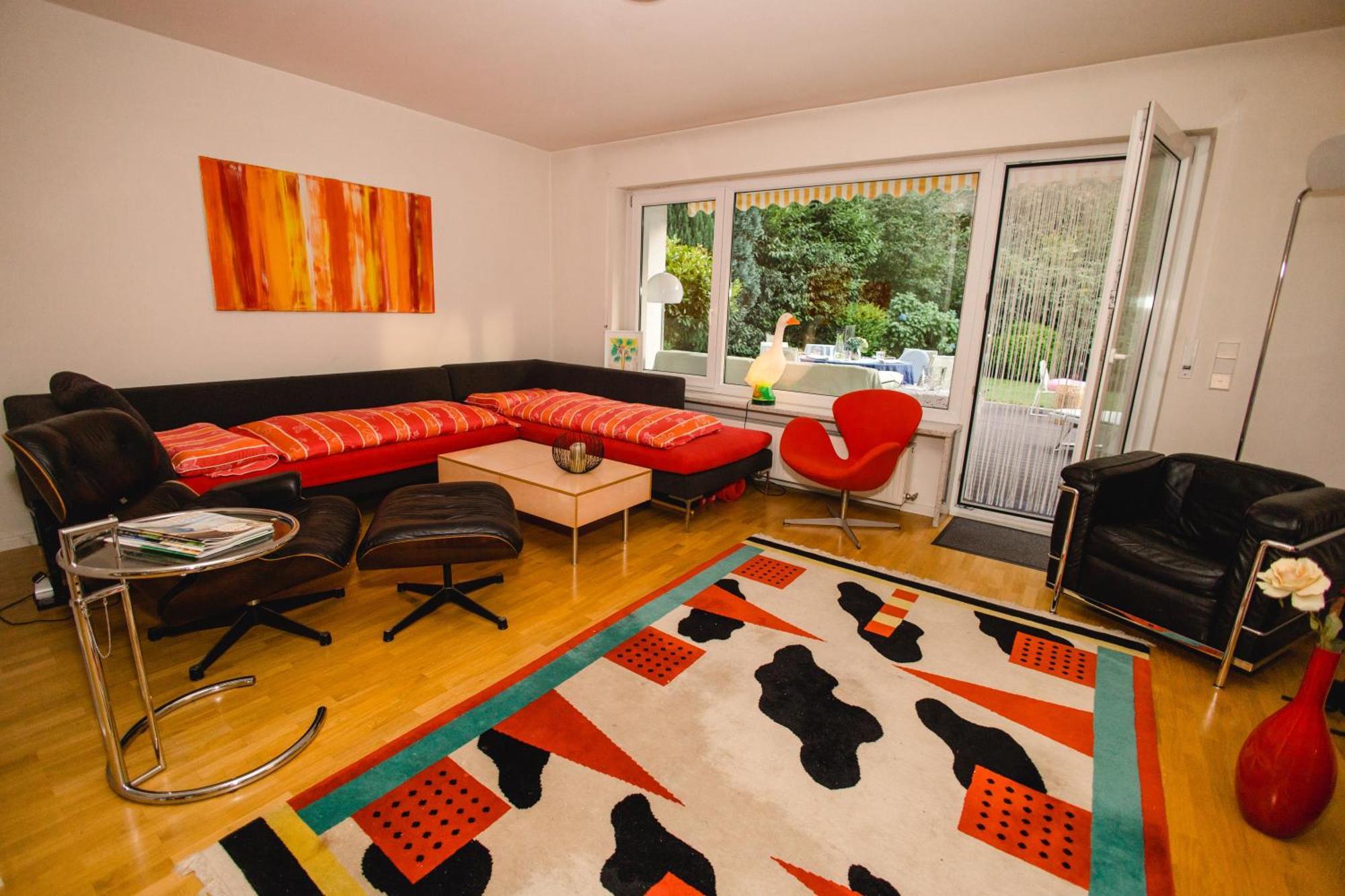 Modernes Und Gemuetliches Designerzimmer Karlsbad Buitenkant foto